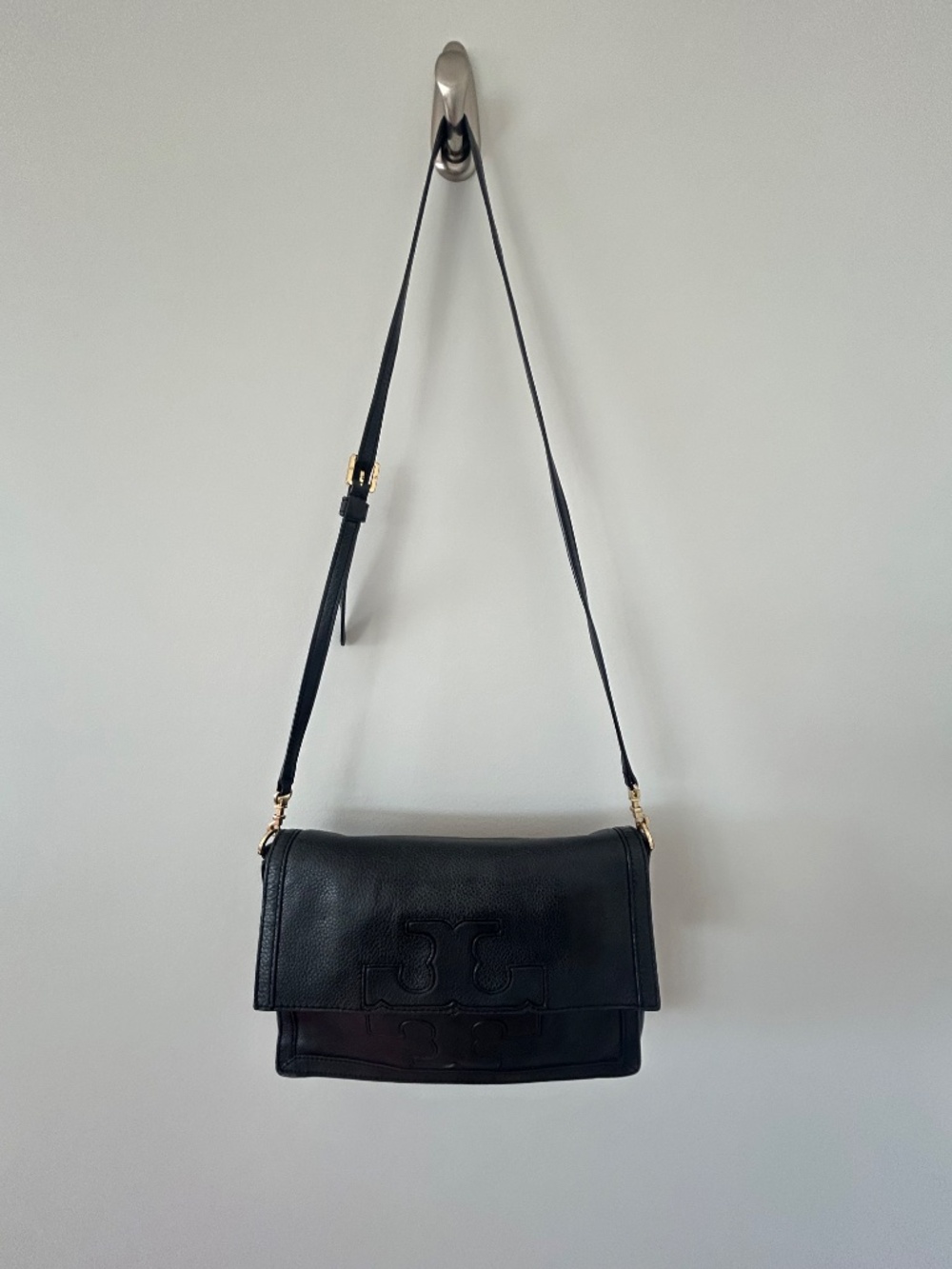 Rare Tory Burch Jessica Black Leather Crossbody